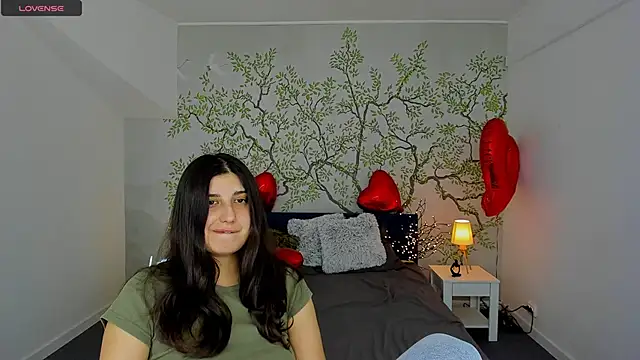 Linda EX online show from 02-21-25, 07:01