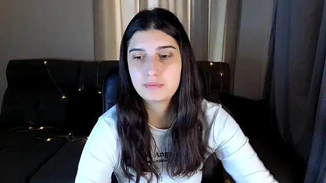 Linda EX online show from 03-15-26, 06:08