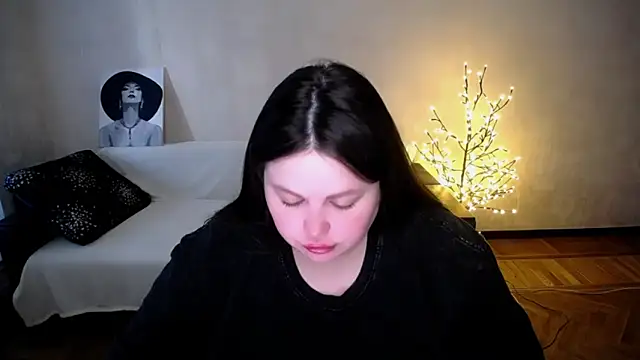 Emily Mo online show from 05-22-26, 05:36