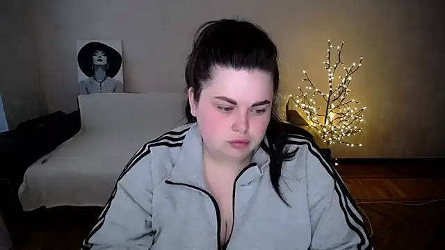 Emily Mo online show from 05-29-26, 05:49