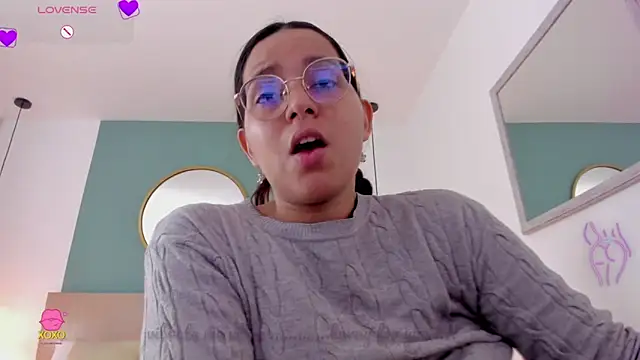 lucy blue28 online show from 05-04-26, 12:56