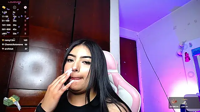 Snapshot of eva_six chatting on 12-12-24, 10:52 eva six online show from 12-12-24, 10:52