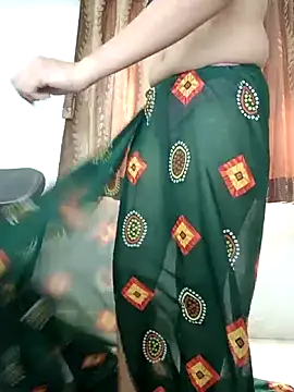 Snapshot of _surbhi_ chatting on 10-09-25, 04:43 surbhi online show from 10-09-25, 04:43