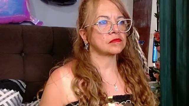 Snapshot of RubyWatson50 chatting on 05-06-26, 12:41 RubyWatson50 online show from 05-06-26, 12:41