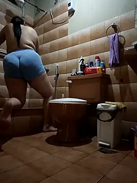 DanelyLopez online show from 12-21-25, 02:08