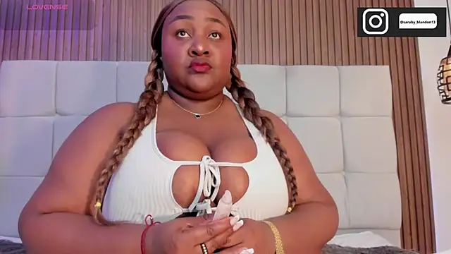 Snapshot of Saravy_Blandon chatting on 02-13-26, 11:28 Saravy Blandon online show from 02-13-26, 11:28