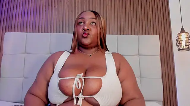 Snapshot of Saravy_Blandon chatting on 02-25-26, 11:42 Saravy Blandon online show from 02-25-26, 11:42