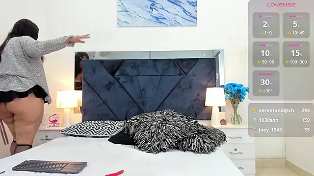 Lauralove 69 online show from 03-10-25, 08:45