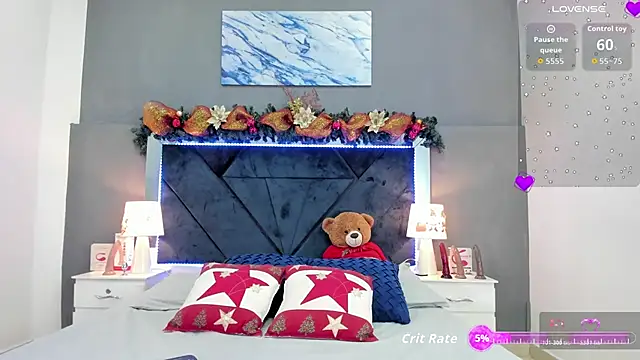 Lauralove 69 online show from 12-13-25, 10:37