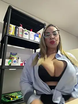 jademoomsm online show from 04-10-26, 11:20