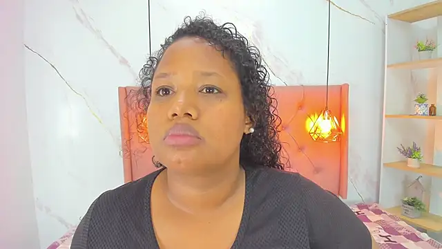 Belle Brunette online show from 12-19-25, 08:49