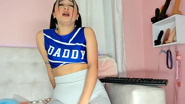 tinysara online show from 01-31-25, 08:22