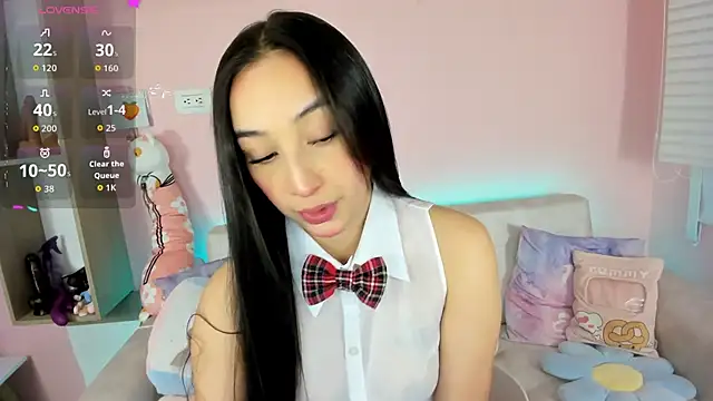 tinysara online show from 12-04-25, 04:38