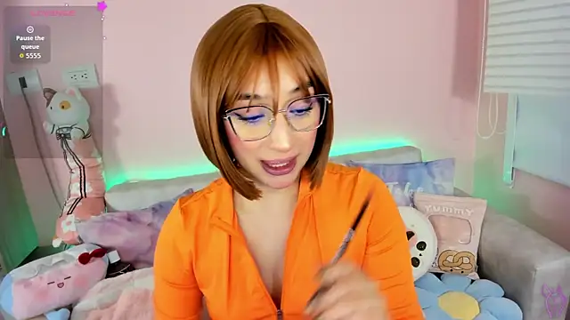 tinysara online show from 03-07-26, 04:15