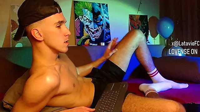 Midnighter  online show from 12-26-24, 12:38