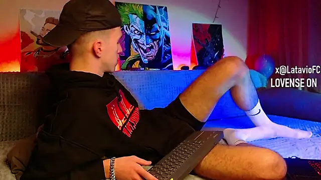 Midnighter  online show from 01-30-25, 09:04