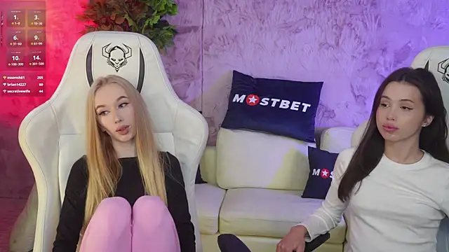 Amelia Blaze online show from 12-16-24, 07:32