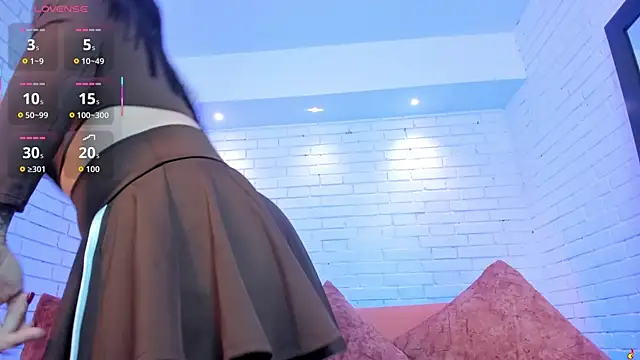 charlottewhitte online show from 11-24-25, 11:10