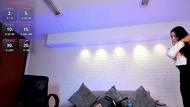 charlottewhitte online show from 02-15-26, 11:52