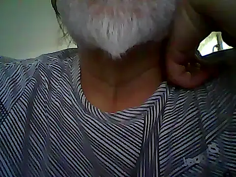 Snapshot of xcimeru chatting on 05-26-26, 01:40 xcimeru online show from 05-26-26, 01:40