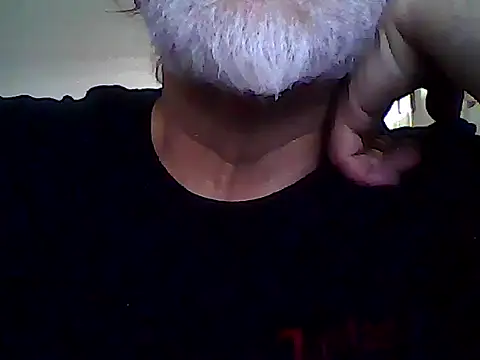 Snapshot of xcimeru chatting on 07-10-26, 01:36 xcimeru online show from 07-10-26, 01:36