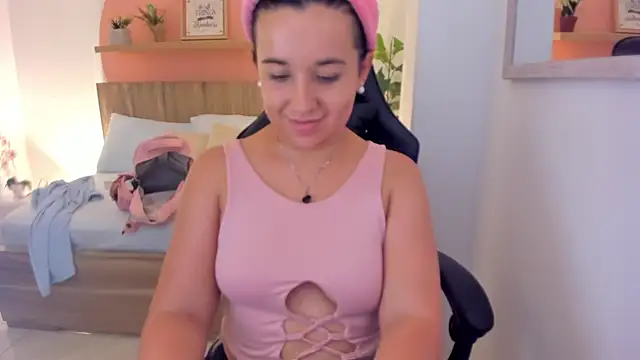 izaro22 online show from 03-15-25, 02:24