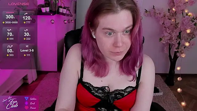 Snapshot of Nancy_Sun_ chatting on 12-30-24, 02:19 Nancy Sun online show from 12-30-24, 02:19