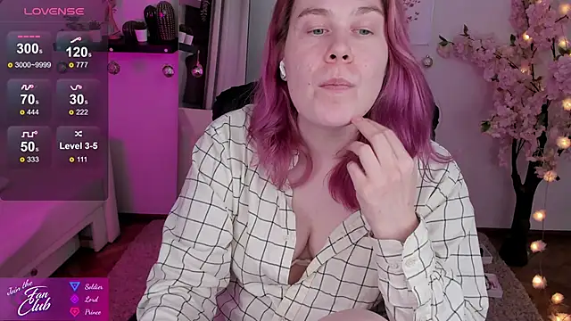 Snapshot of Nancy_Sun_ chatting on 01-03-25, 02:30 Nancy Sun online show from 01-03-25, 02:30