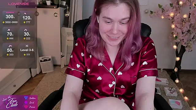 Snapshot of Nancy_Sun_ chatting on 01-10-25, 02:23 Nancy Sun online show from 01-10-25, 02:23