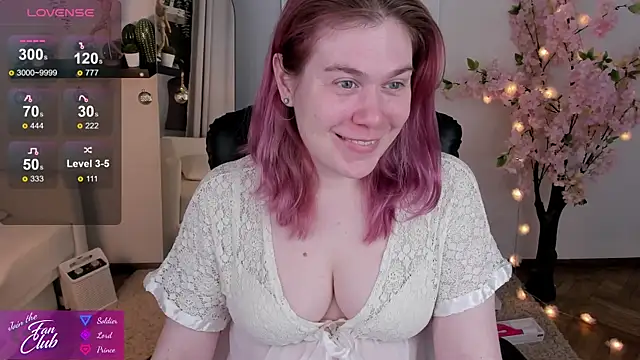 Snapshot of Nancy_Sun_ chatting on 01-12-25, 11:07 Nancy Sun online show from 01-12-25, 11:07