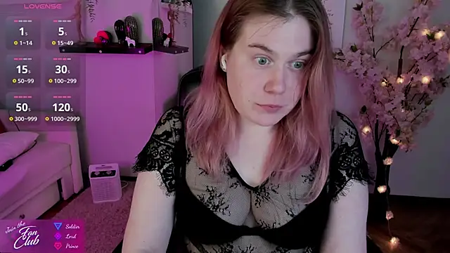 Snapshot of Nancy_Sun_ chatting on 03-22-25, 11:42 Nancy Sun online show from 03-22-25, 11:42