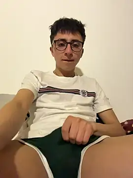 CamiRojas boy online show from 10-29-25, 03:20