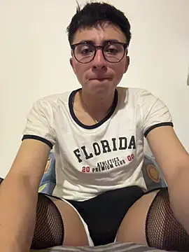 CamiRojas boy online show from 03-27-26, 03:45