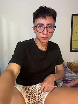 CamiRojas boy online show from 06-10-26, 03:50