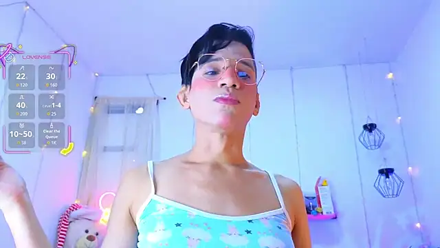 Ariel Femboy  online show from 12-23-25, 04:54