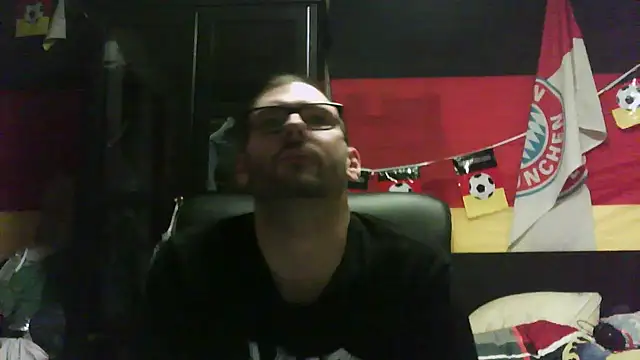 Die-geile-Sau online show from 11-18-25, 08:13