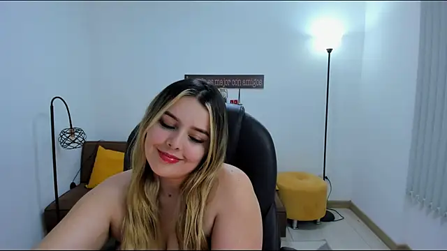 camiilaa1 online show from 02-14-25, 12:09