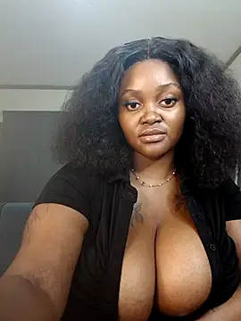 Snapshot of Yung-Missy chatting on 11-23-25, 09:14 Yung-Missy online show from 11-23-25, 09:14