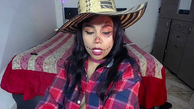 pinky violeta online show from 10-28-25, 01:14