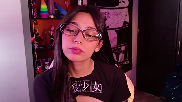 Snapshot of amber_yull chatting on 06-15-26, 02:52 amber yull online show from 06-15-26, 02:52