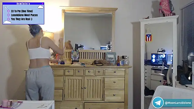 Snapshot of Lunobbione chatting on 03-01-26, 12:01 Lunobbione online show from 03-01-26, 12:01