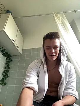 Toyjungee online show from 10-09-25, 01:31