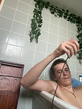 Toyjungee online show from 11-10-25, 02:27