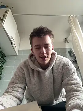 Toyjungee online show from 02-12-26, 12:33