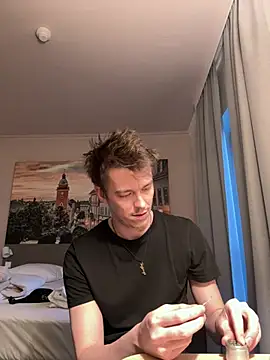 Toyjungee online show from 03-20-26, 05:18