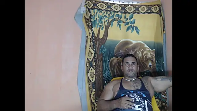 Snapshot of lover_1994 chatting on 06-18-26, 01:37 lover 1994 online show from 06-18-26, 01:37