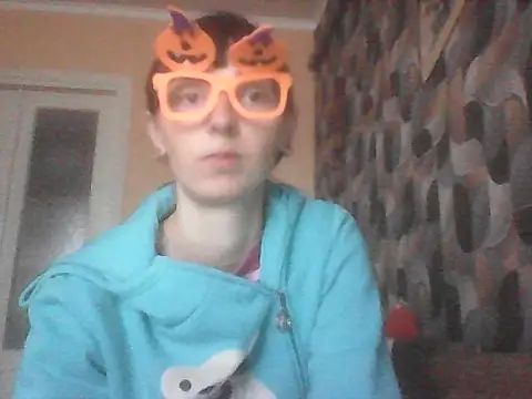 TayanaJons online show from 10-28-25, 08:07