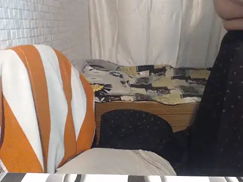 Snapshot of Oh_Maya chatting on 06-27-26, 04:06 Oh Maya online show from 06-27-26, 04:06