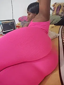 Snapshot of rihanna_abiodun chatting on 07-16-26, 06:47 rihanna abiodun online show from 07-16-26, 06:47