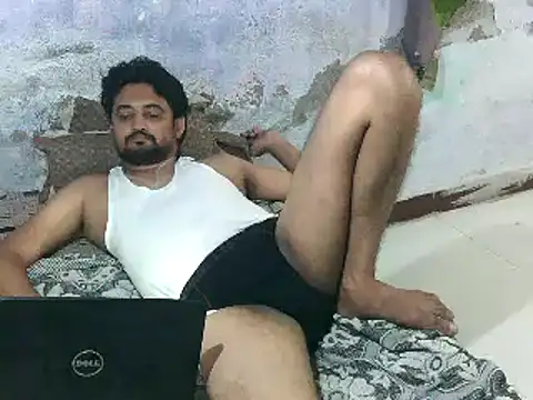 Snapshot of Rocobodymassager chatting on 06-17-26, 03:35 Rocobodymassager online show from 06-17-26, 03:35